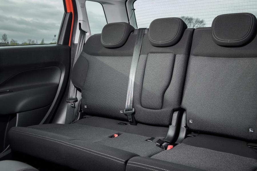 Интерьер Fiat 500L Cross (330) 2017 года  (UK) (фото 86 из 89)